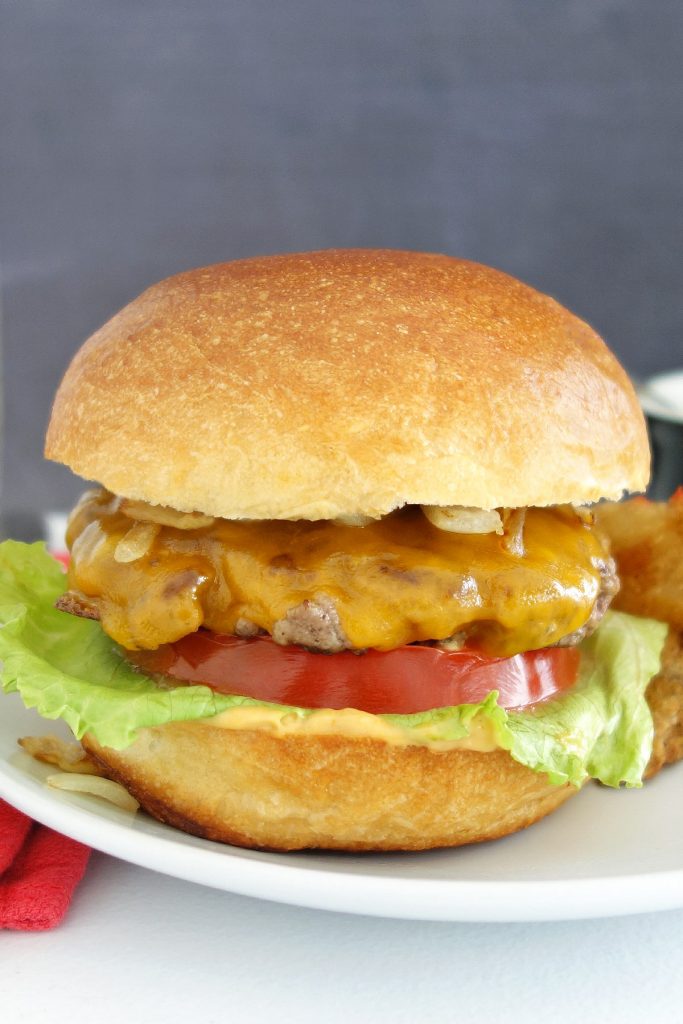 There's nothing quite like the classic smashed diner burger. Learn how you can make these awesome burgers in your kitchen at home.